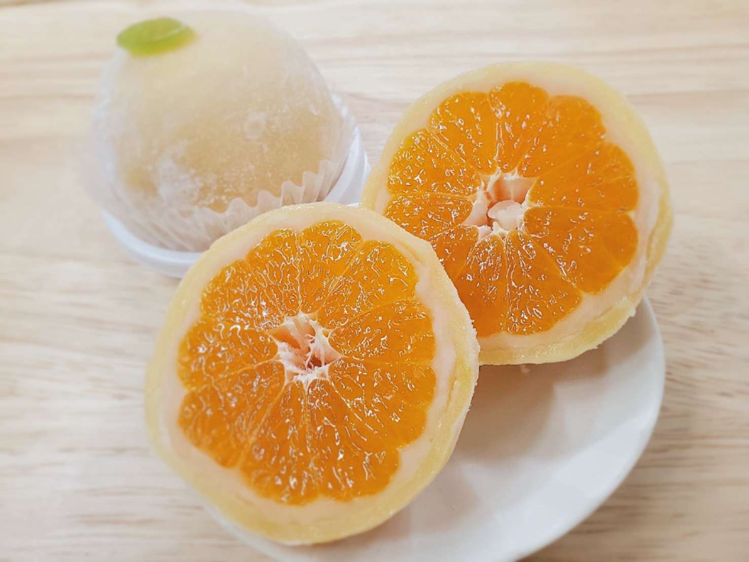 丸ごとみかん大福はじまりました！